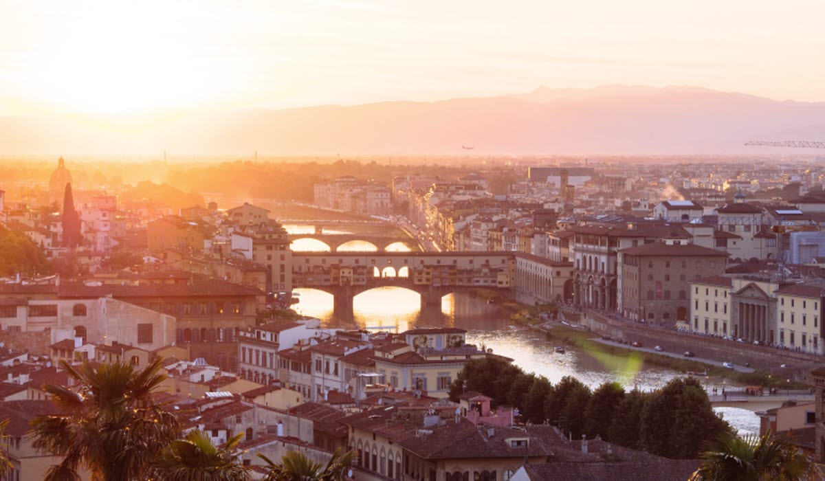 FLORENCE_mark-tegethoff-l-GmdF7Md0o-unsplash.jpg