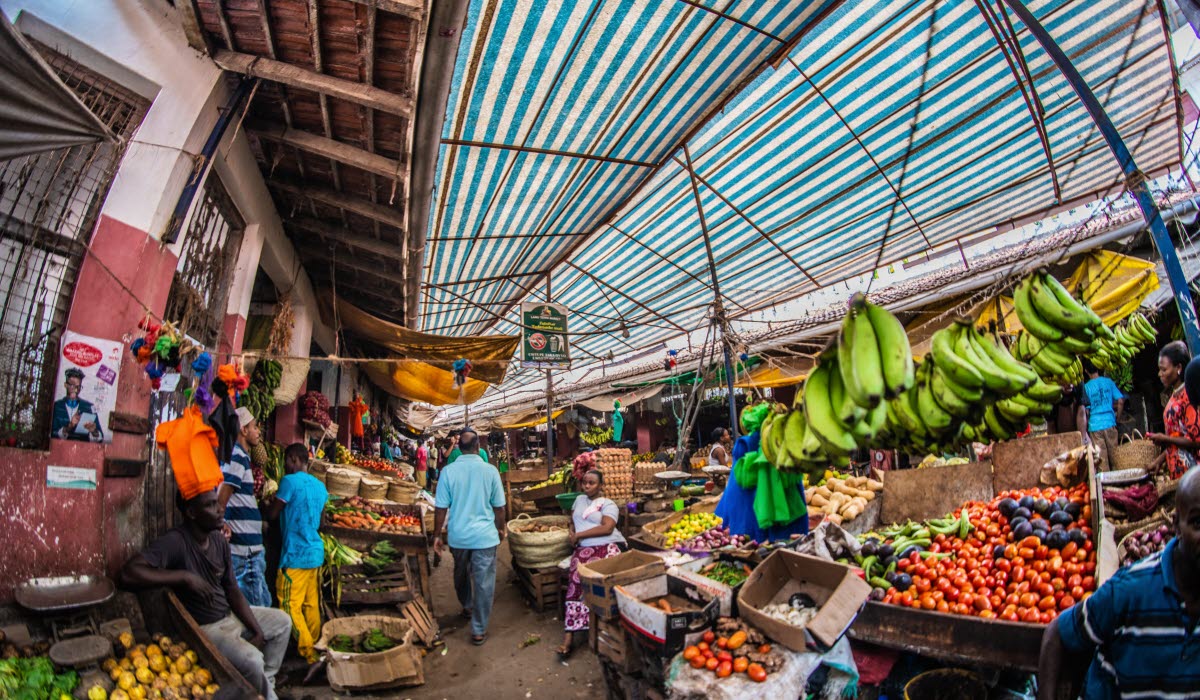 KENYA photos-by-beks-uZYZOBH-sK8-unsplash.jpg