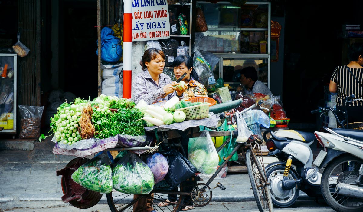 HANOI_jack-young-8rViMo16EN0-unsplash.jpg