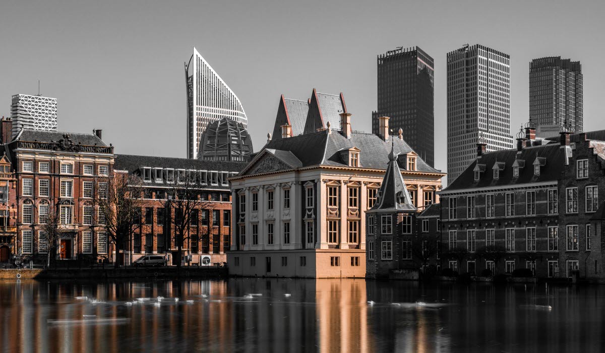 THE HAGUE_michael-fousert-bNovwnW0RXw-unsplash.jpg